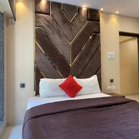 OSI Service Apartments Bandra West Mumbai Exteriör bild
