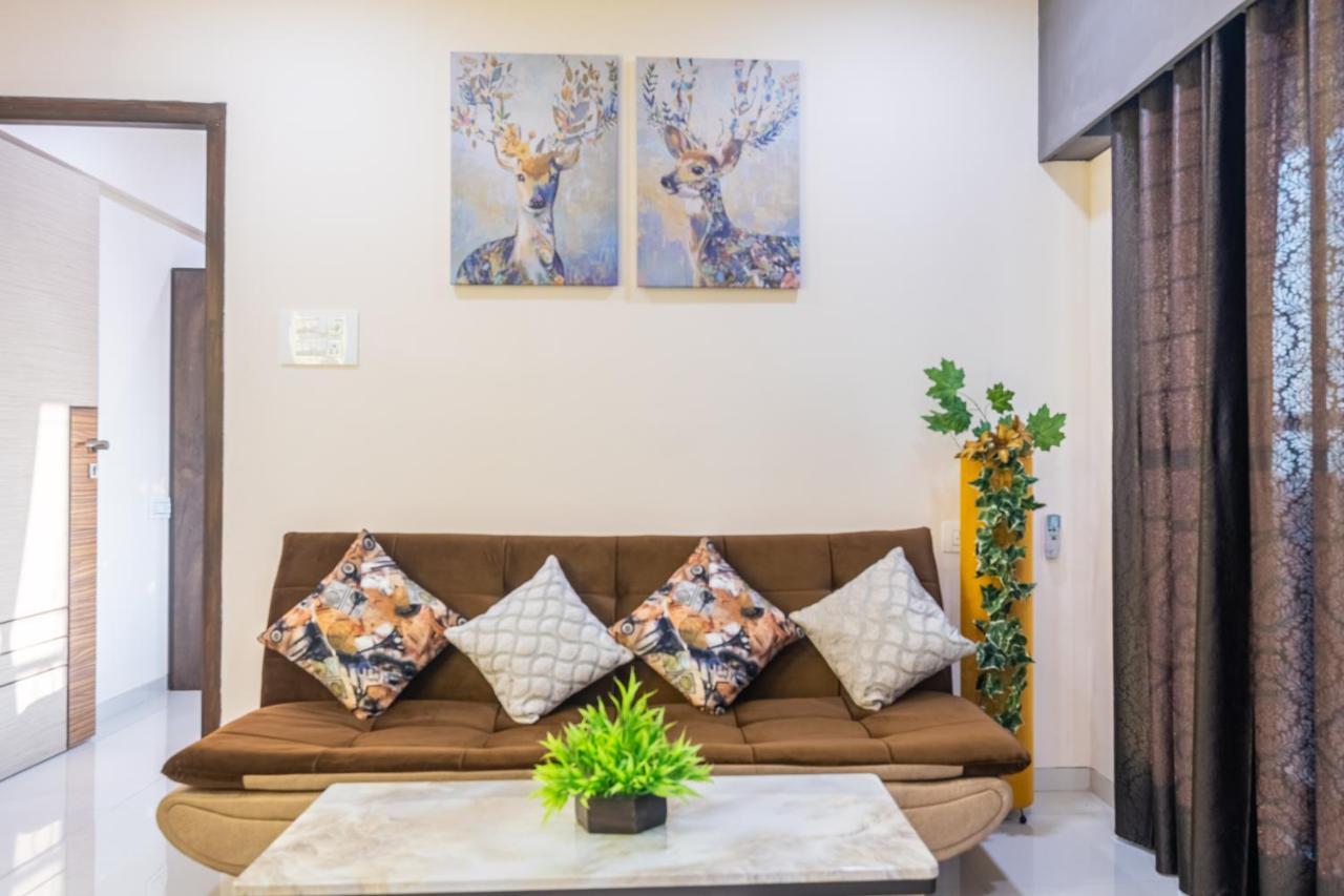 OSI Service Apartments Bandra West Mumbai Exteriör bild