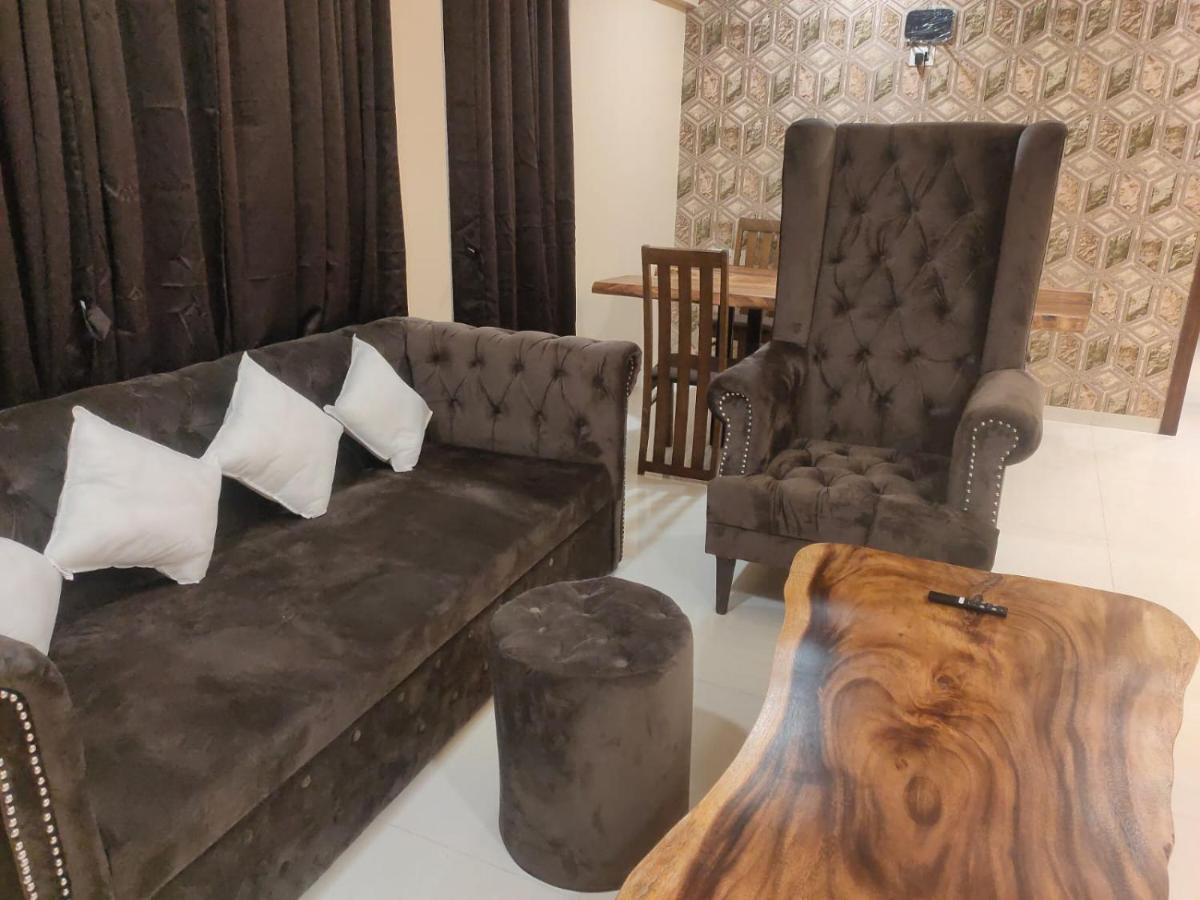 OSI Service Apartments Bandra West Mumbai Exteriör bild
