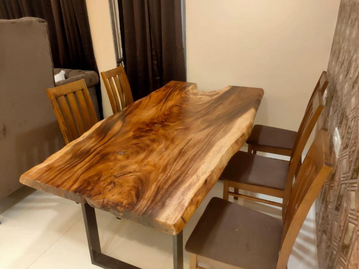 OSI Service Apartments Bandra West Mumbai Exteriör bild